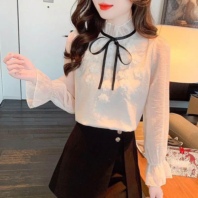 Женская шифоновая блузка с цветочным принтом и длинным рукавом на шнуровке