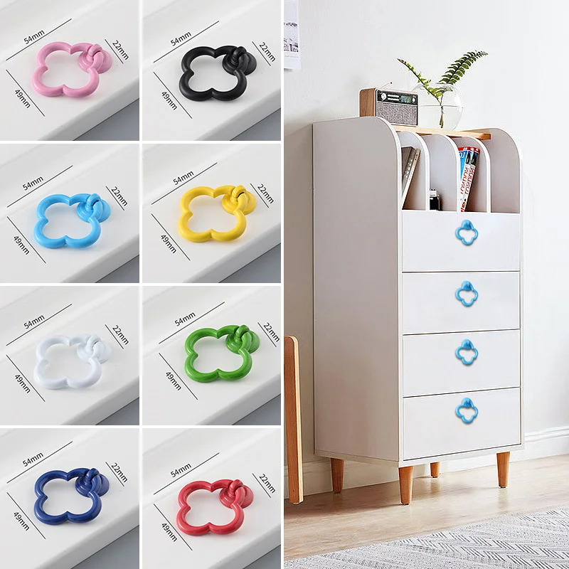 Ручка для двери шкафа в стиле ретро детской комнаты |