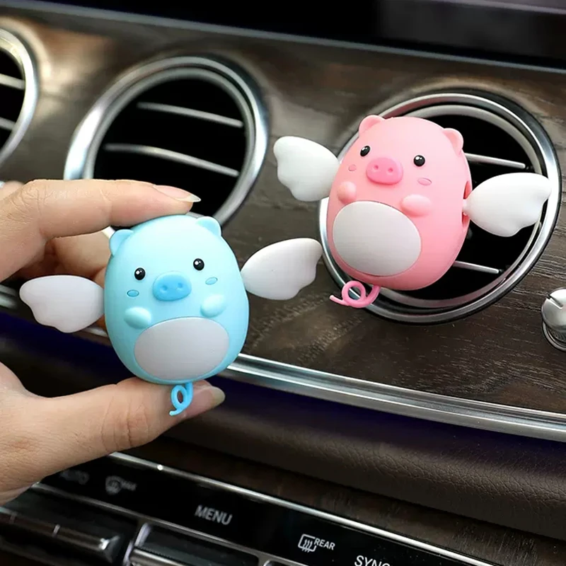 

Fliggy Pig Fragrance Cartoon Car Air Outlet Freshener Wing Dynamic Auto Interior Perfume Diffuse Car Accessories Decoration