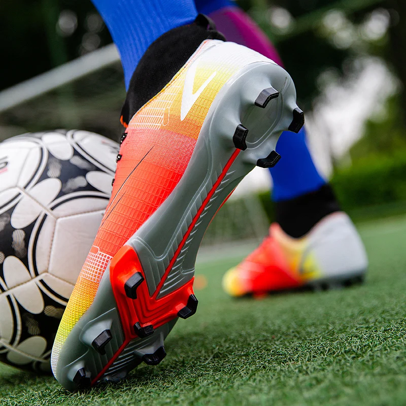 Professional Football Shoes for Men Chuteiras De Futebol Tenis Soccer Hombre Sport Shoes Turf Non-Slip FG Training Adult Cleats