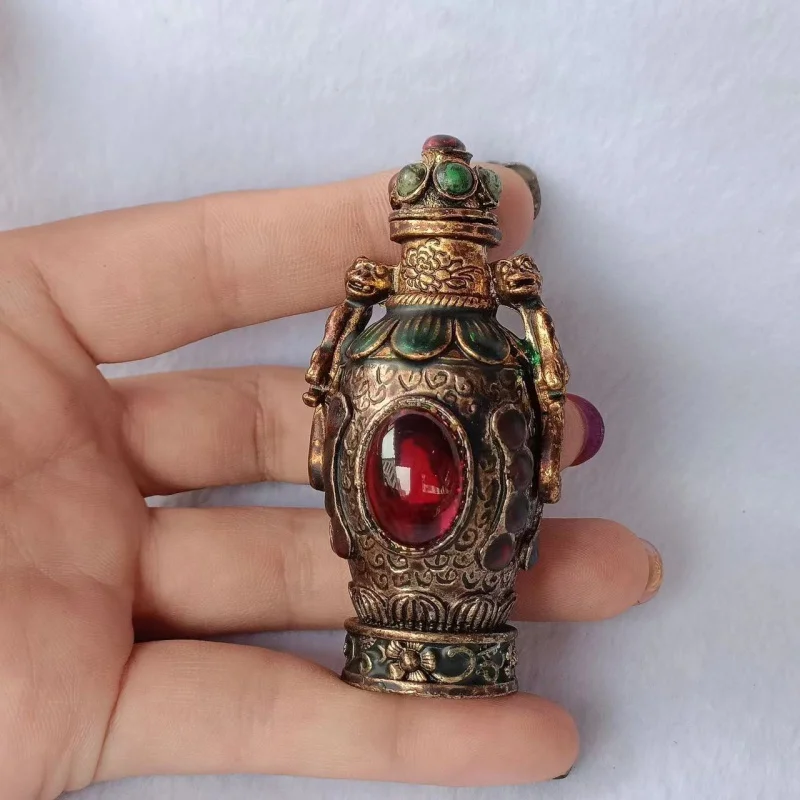 Поделки разнообразные тибетские антикварные инкрустированные Рубином табак