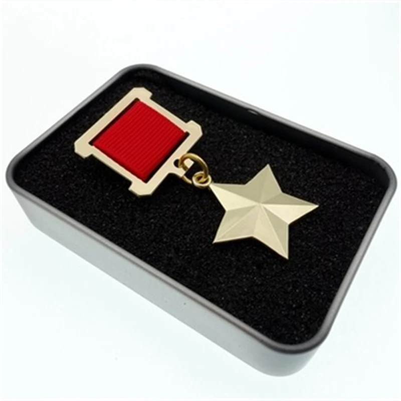 Золотая медаль Сталина со звездами Россия Вторая мировая война Советская за пять