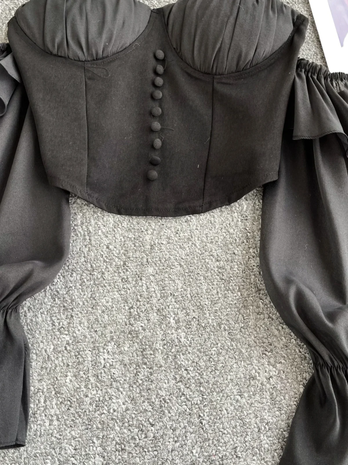 SsTss &quot2024 Американский черный топ Y2K женский укороченный с открытыми плечами и