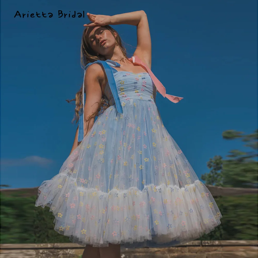 

Arietta Pastel Blue Starry Tulle Midi Prom Dresses Sweetheart Bow Straps A-Line Evening Party Dresses 2023 Tea-Length Prom Gowns