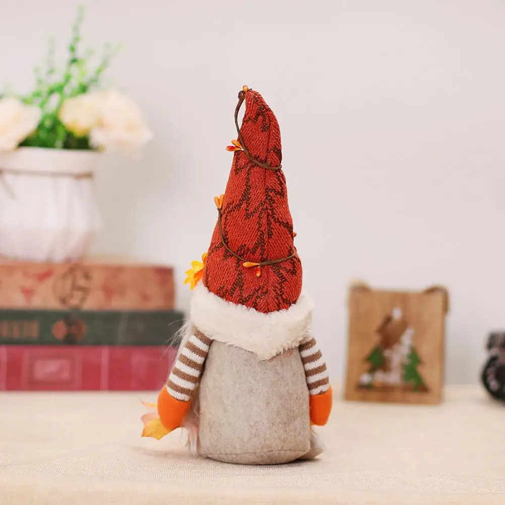 

Необычные, очаровательные кукольные украшения для дома разных цветов