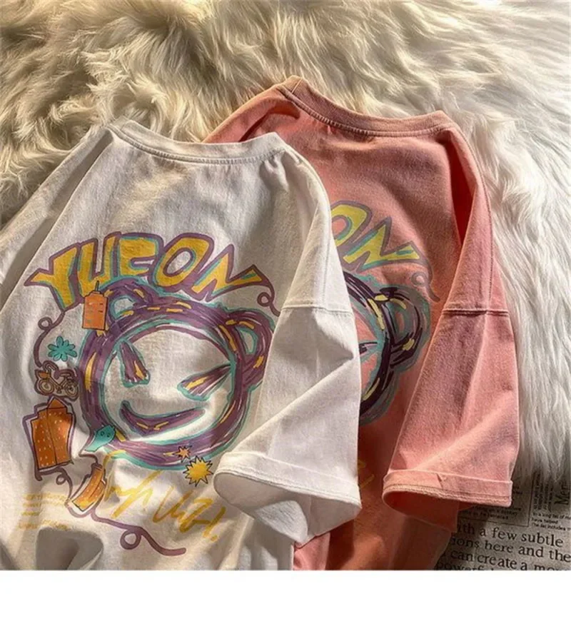 Футболка женская оверсайз с коротким рукавом и принтом граффити