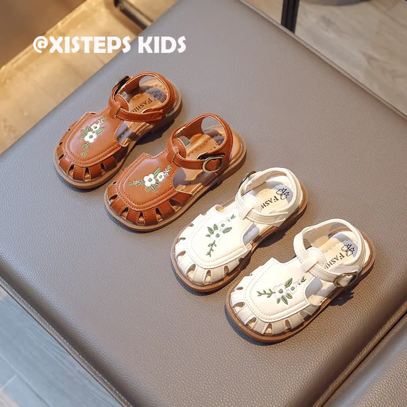 

Vintage Embroidered Children Girls Sandals Beige Brown Princess Girl Leather Shoes Non-slip Soft Sole Sandalias Outdoor Footwear