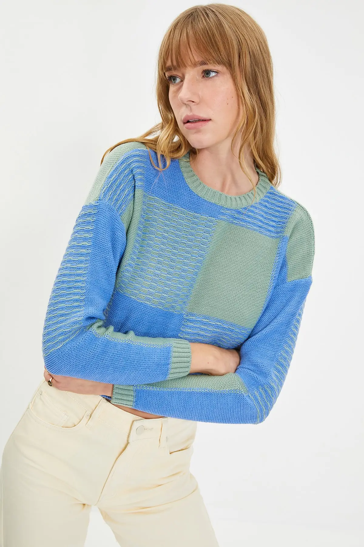 

Trendyol Bicycle Neck Crop Knitwear Sweater TWOAW22KZ1151