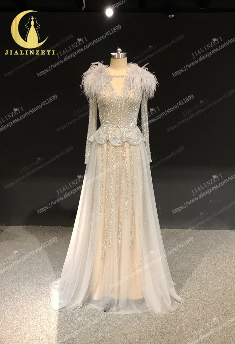 Рисунок 2 - Женское вечернее платье до пола Elie Saab