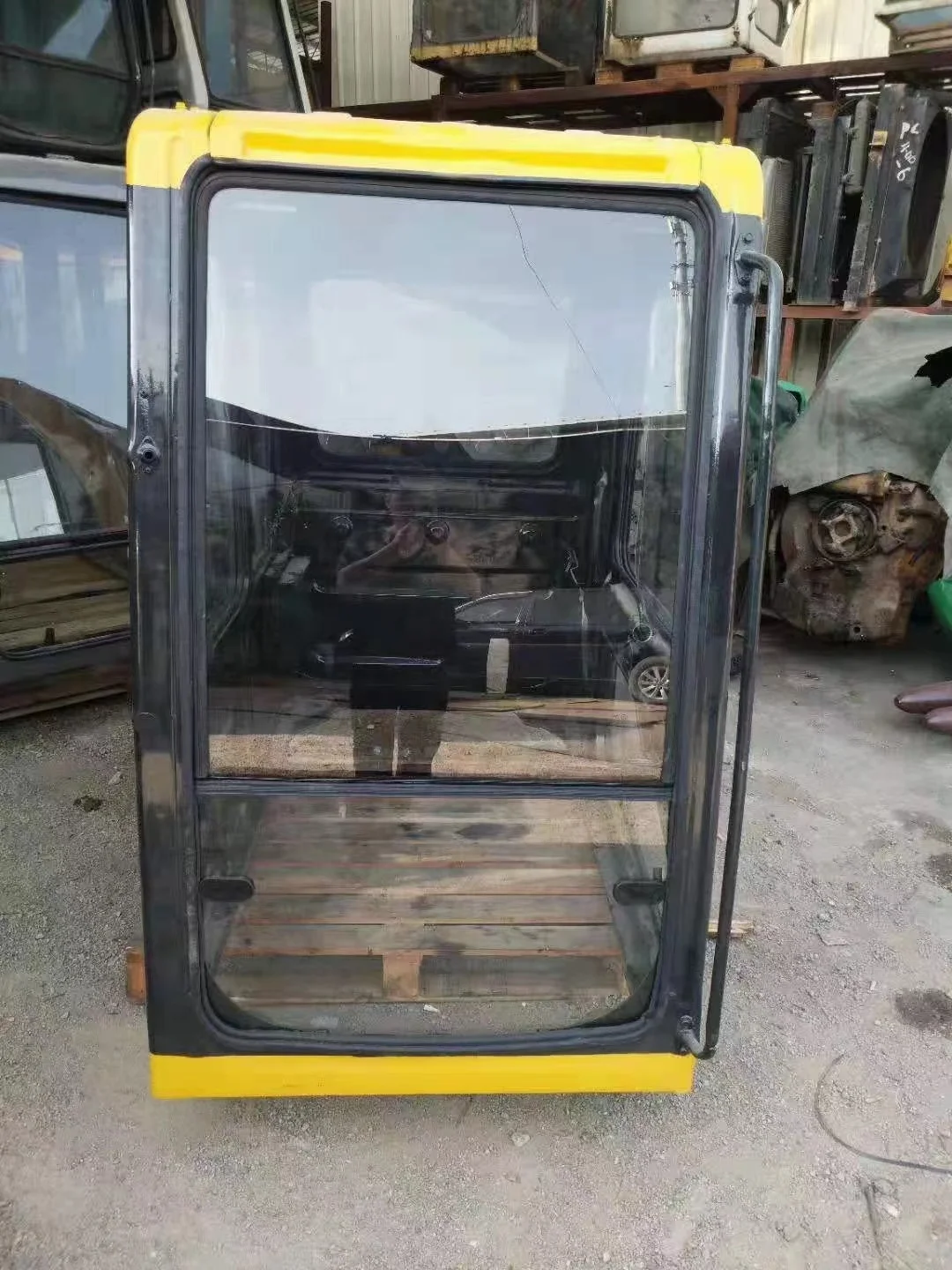 Рисунок 3 - Задняя крышка для экскаватора