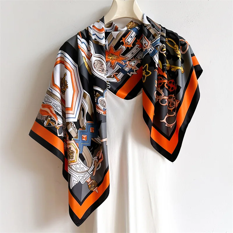 Шелковый шарф