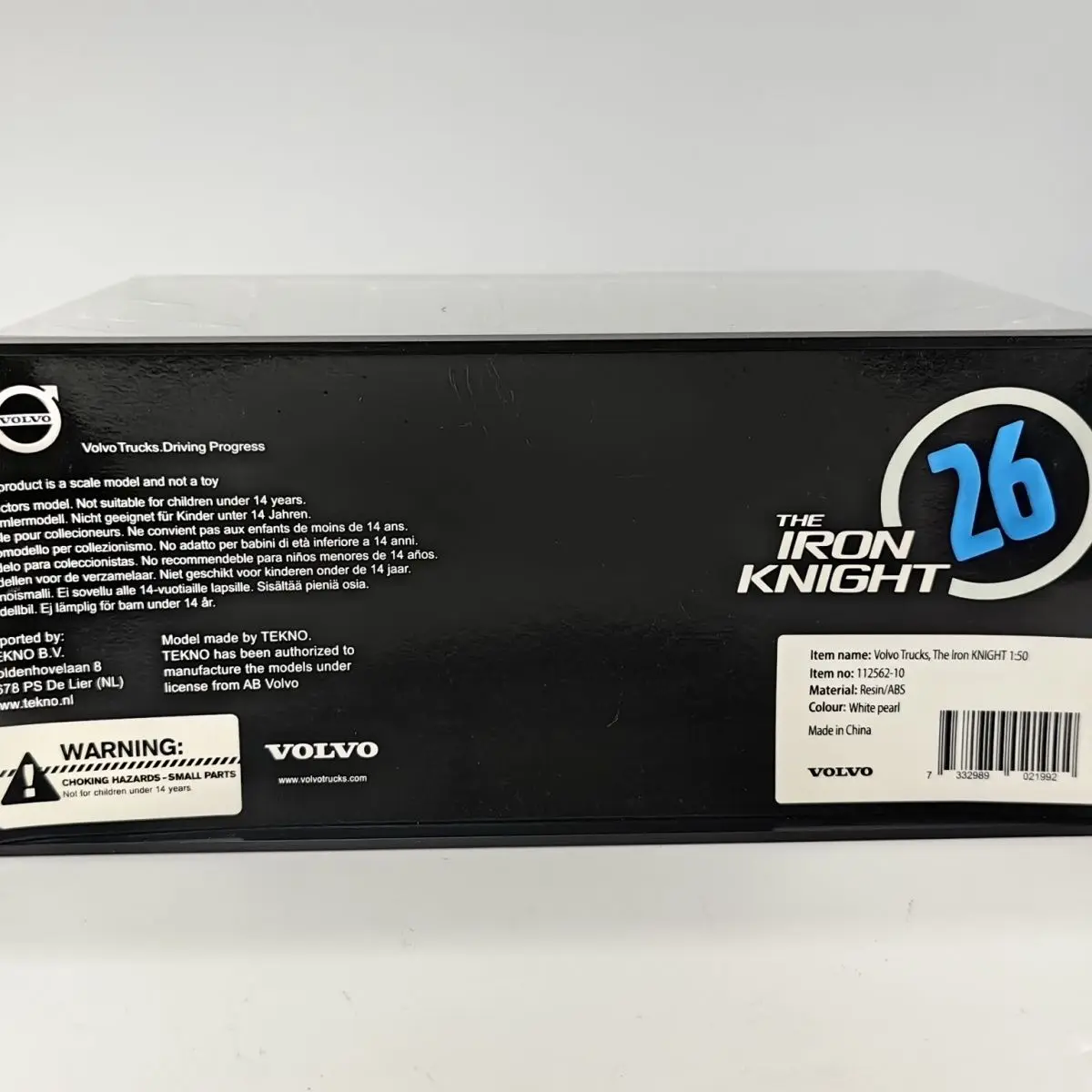 Фото 1:64, гоночный грузовик IRON KNIGHT Volvo, статическая миниатюрная модель моделирования автомобиля из смолы, коллекционное украшение для взрослых. №2