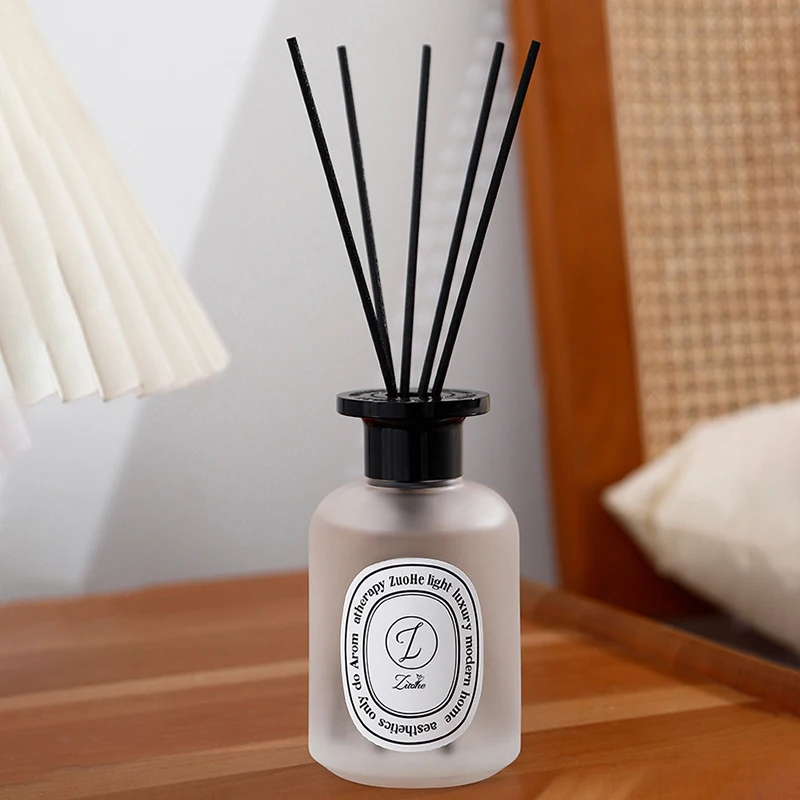 

200ml Ins Popular Home Ornaments 200ml White Frosted Bottle Aromatherapy Diffuser and 500ml Reed Diffuser Refill Essential Oil