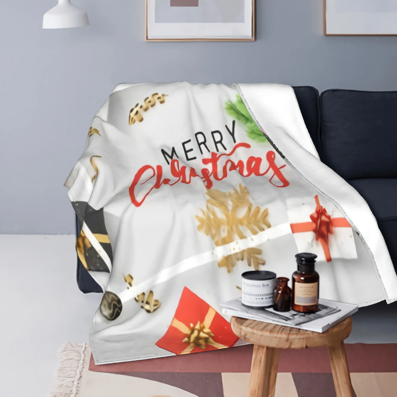 

Xmas Balls Sherpa Throw Blanket Soft Fluffy Flowers Fuzzy Blanket Caring Gift for Women & Kids Merry Christmas Plush Blanket