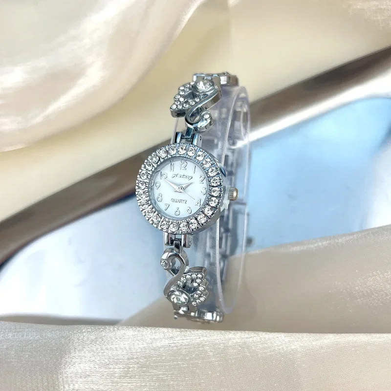 Women's Watch Brand Diamond Swan Bracelet Fashion Light Luxury Clock Reloj watches