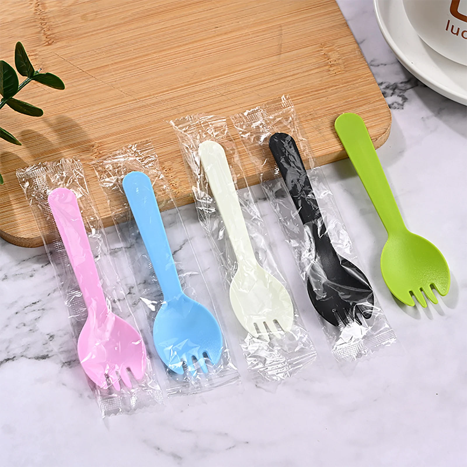 

100 PCS Thickened Disposable Cake Spoon Spork Forks Sterile Individually Packed Odorless Adult Kids Party Wedding Taste Store