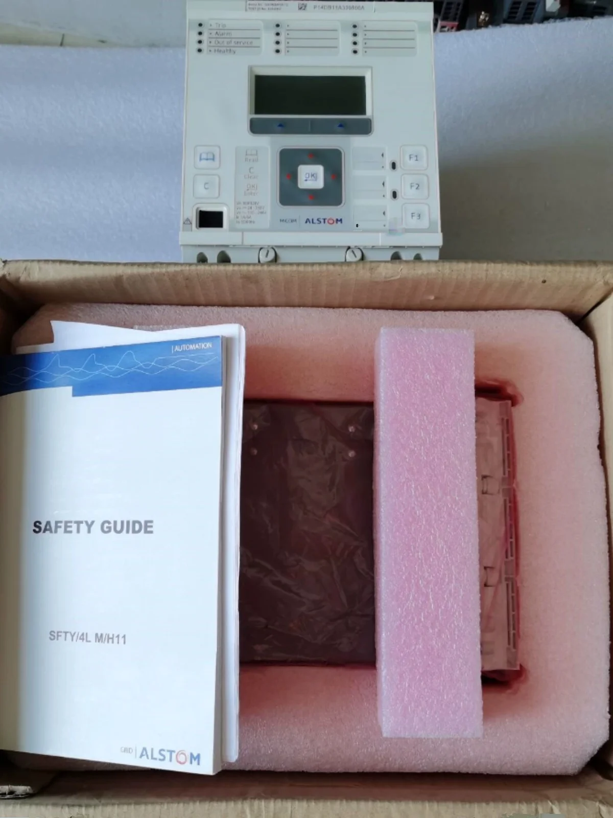 Контроллер ALSTOM Alstom P14DB11A 330500 Оригинальное место