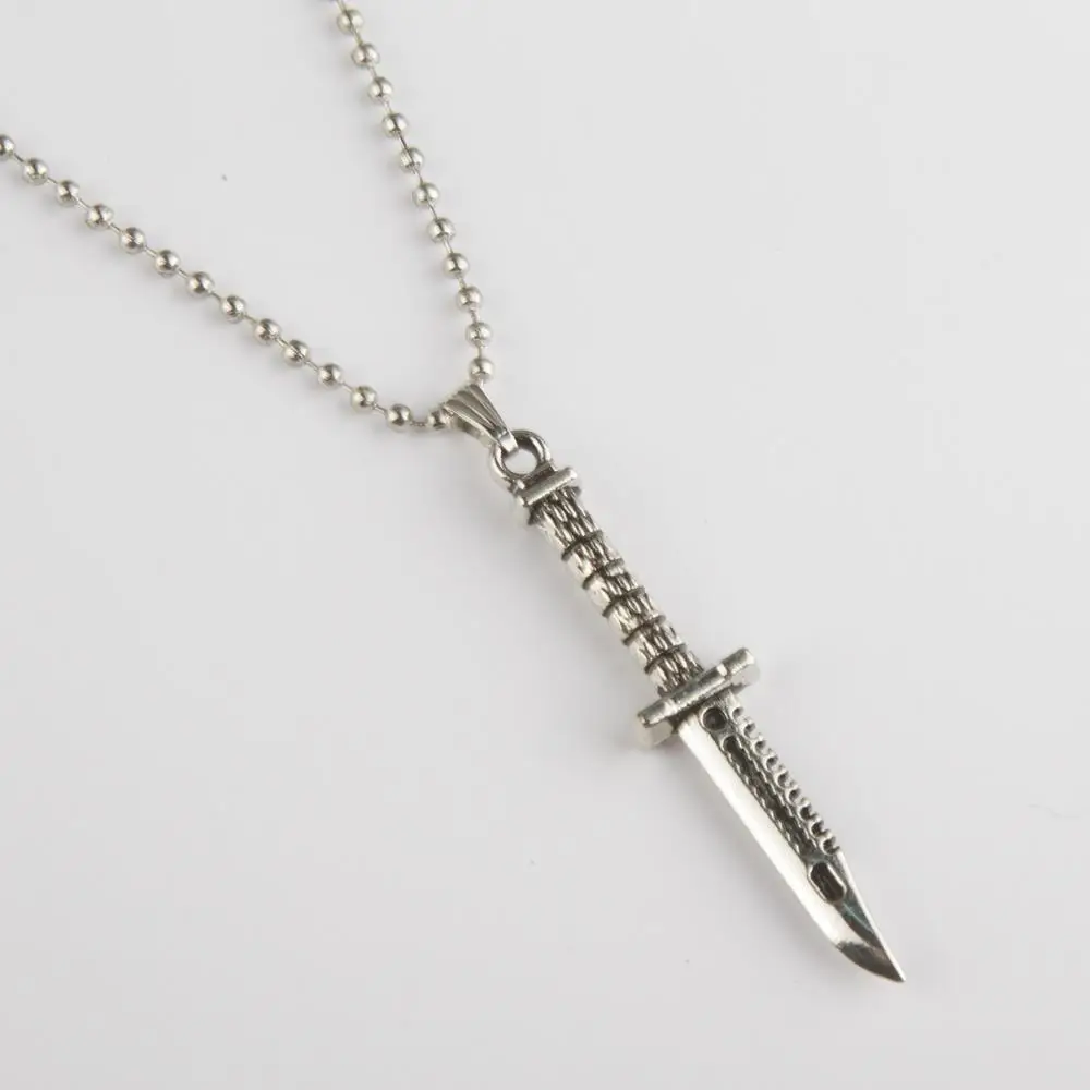 Металлическая подвеска в виде ножа Rambo | Украшения и аксессуары