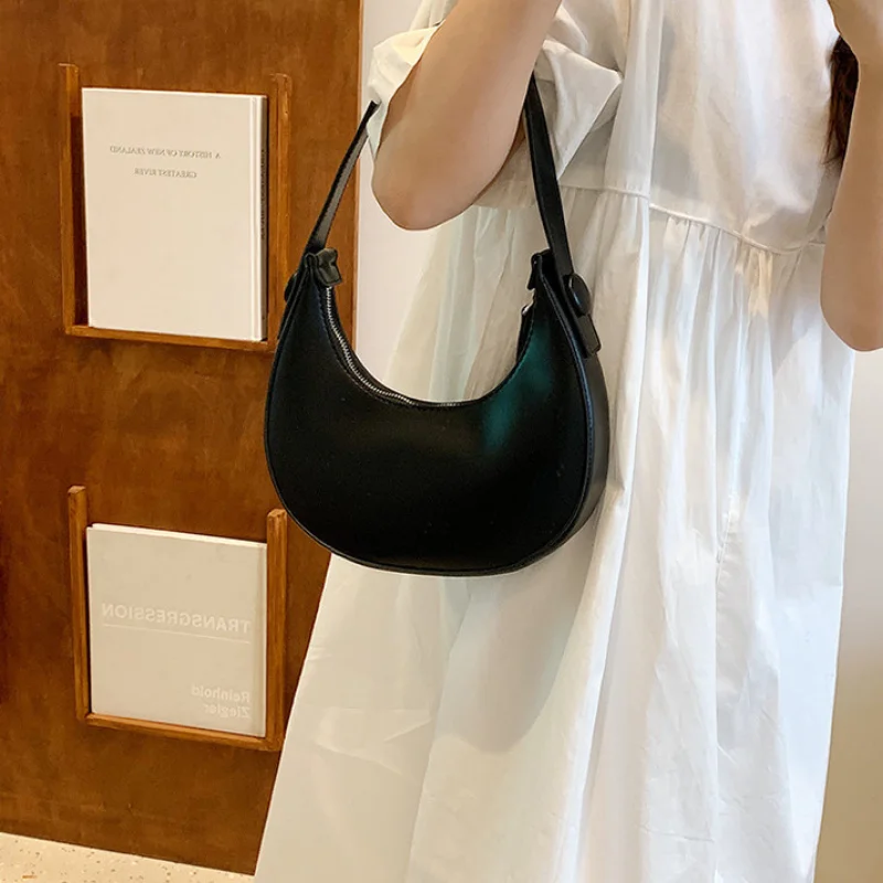 Women's Fashion Simple Trend Hand Bag Simple Underarm Tote One Shoulder Handbags for Women Solid Color Retro Purses and Handbags