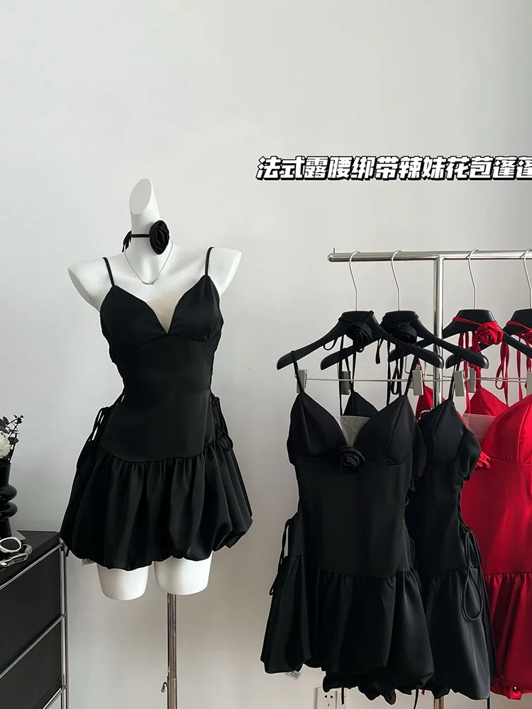 Женский сарафан на бретелях-спагетти однотонное мини-платье с открытыми плечами