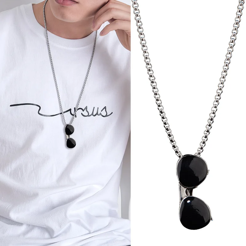 

Hip Hop Terrestrial Coodie Sunglasses Necklace Pendant Simple Men and Women Clavicle Chain Fashion Decorative Collocation