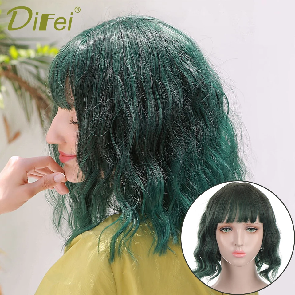 

DIFEI Synthetic Green Bob Wigs With Bangs Wave Corn Curly for Woman Fakehiar Cosplay Party Halloween Headband Wig Brown Pink Red