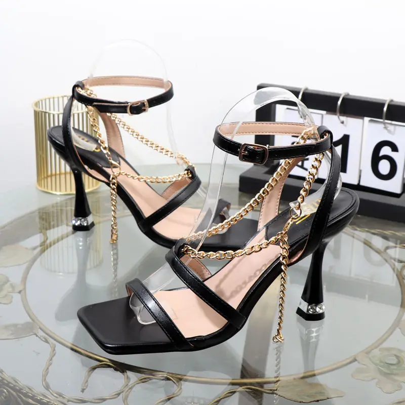 

Luxury Sandals Women Shoes Designers High Heels Metal Chain Sandals Stiletto Square Toe Party Dress Shoes 2023 New Zapatos Mujer
