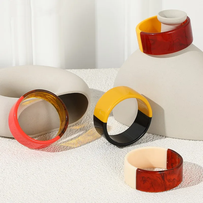 

New Resin Acrylic Round Cuff Bracelet Bangles for Women Girls Vintage Charm Geometric Wide Bangle Simple Trendy Jewelry 2023
