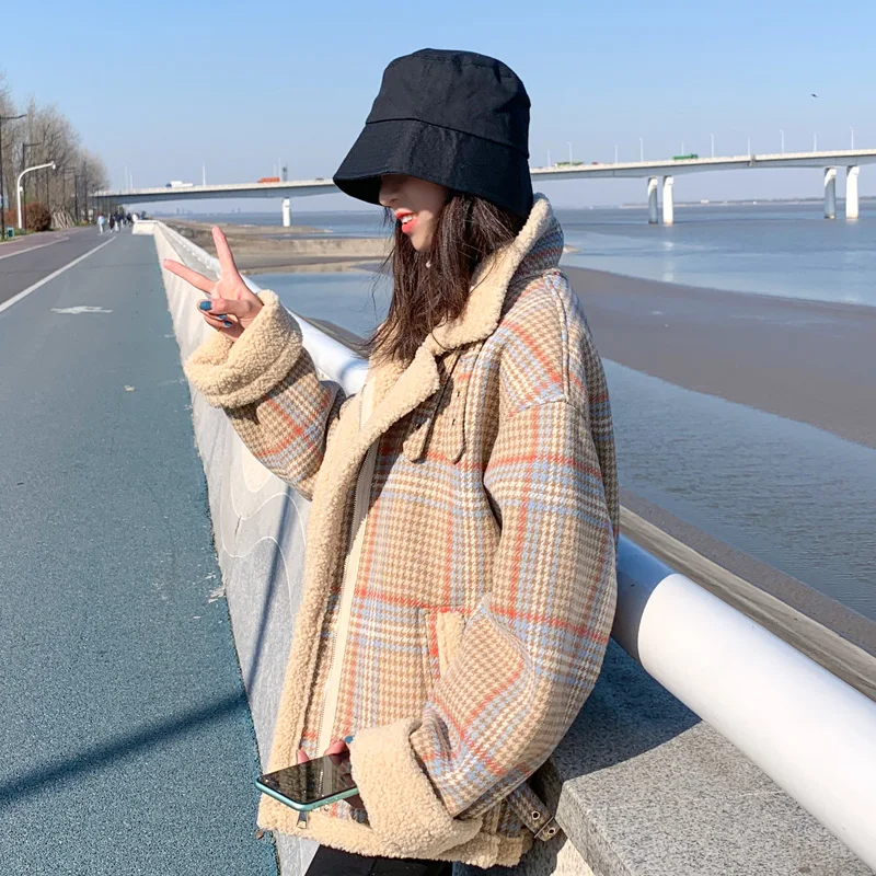 Lamb wool short down cotton padded jacket women's Korean loose winter plaid jacket 2023 NEW