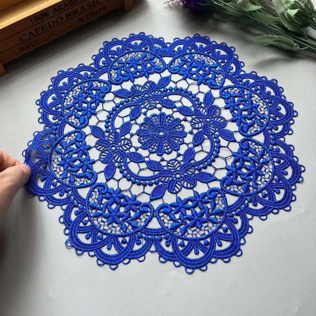 

2 pcs Sapphire Hollow Out Soft Flower Embroidered Mesh Lace Ribbon Applique Trims for Covers Curtain Home Textiles Sewing Fabric