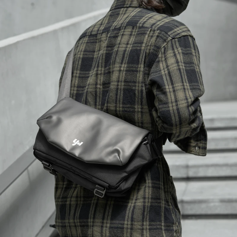 Men's Simple Messenger Bag Luxury 9.7inch IPad Large Capacity Waterproof Business Bag Men for Phone Multifunction Shoulder Bag