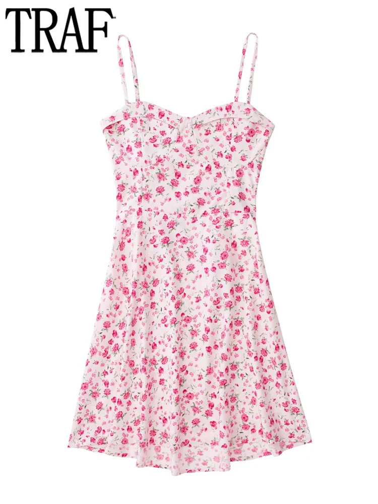 

Женское короткое платье с открытой спиной, открытыми плечами и цветочным принтом