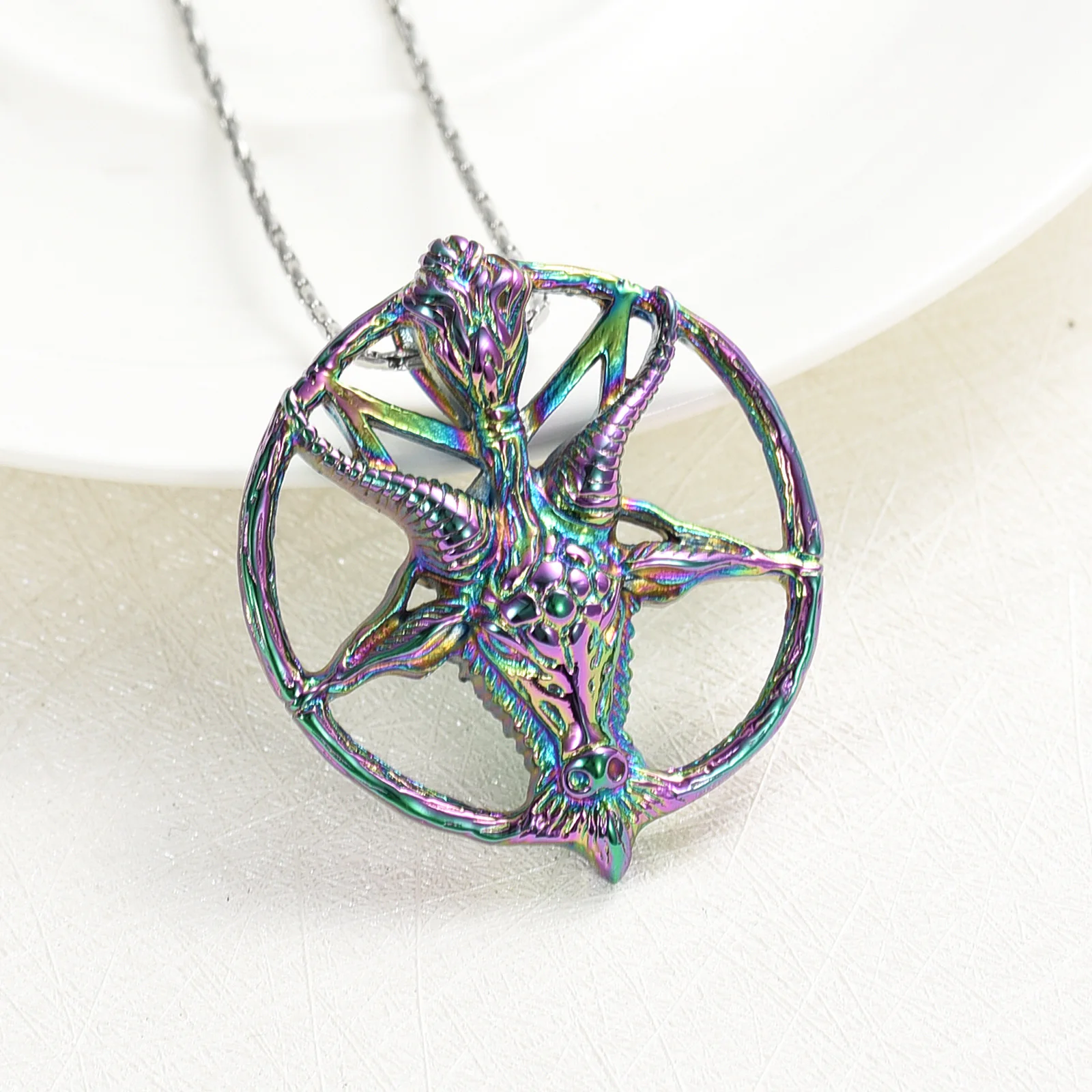 

Ожерелье с подвеской в виде головы козы для мужчин и женщин