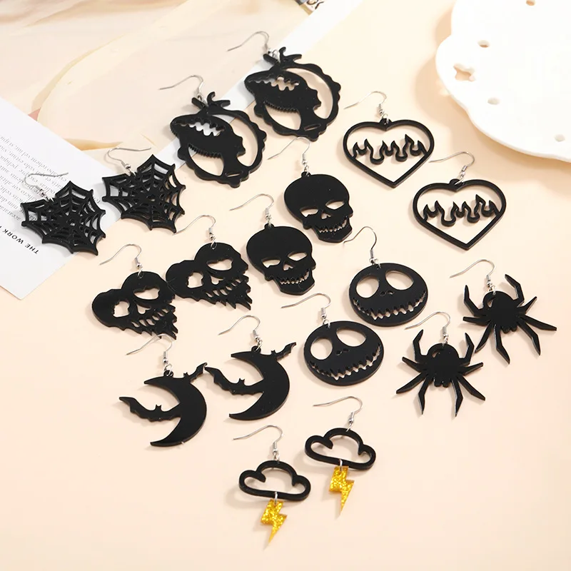 

Halloween earrings Europe and the United States wind fashion personality exaggerated black acrylic skull spider earrings