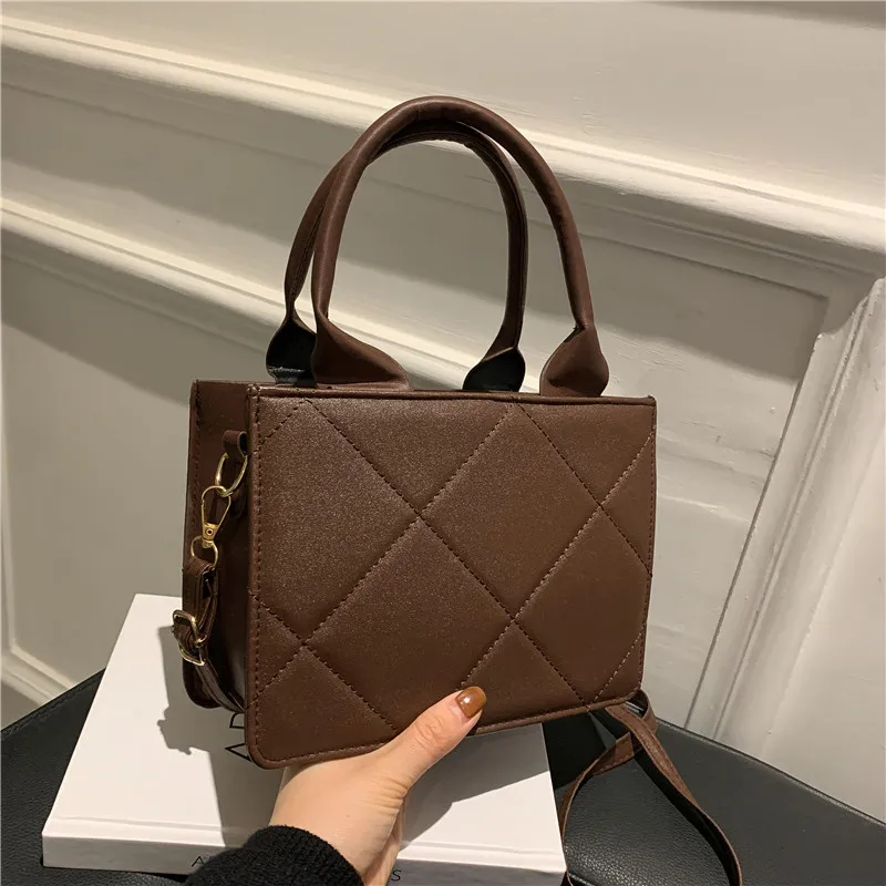 

Women's Bag Simple Style Portable Embroidery Thread Rhombic Small Square Wide Shoulder Strap Shoulder Crossbody Bags For Women