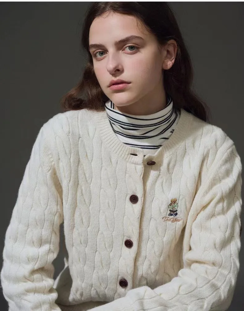 

Вязаные кардиганы с вышивкой Bear для женщин, повседневные Джемперы белого цвета, элегантный зимний свитер, 한국뷰 뷰 옷, одежда