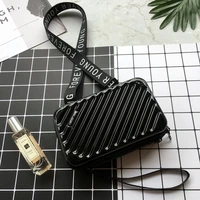 Luxury Hand Bags for Women 2022 New Suitcase Shape Totes Women Famous Brand Clutch Bag Mini Box Bag Fashion Mini Luggage Bag