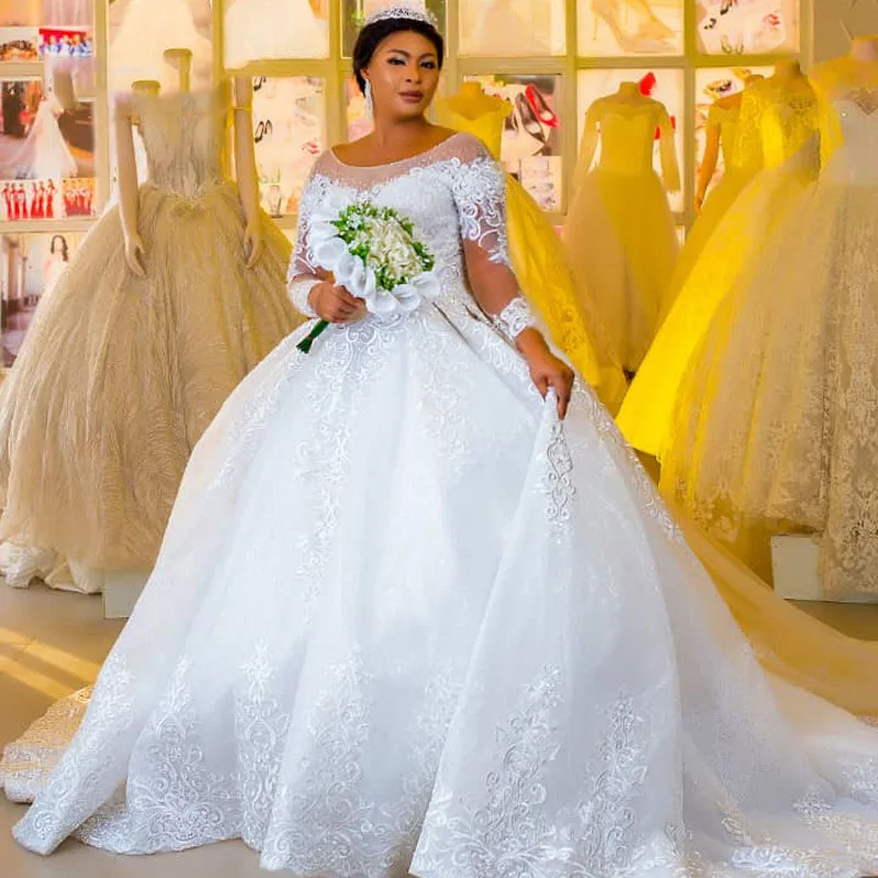 

Lace Long Sleeves Princess Plus Size Ball Gown Wedding Dress Illusion Scoop Beaded Bridal Dresses Lace Up Back Bridal Gowns