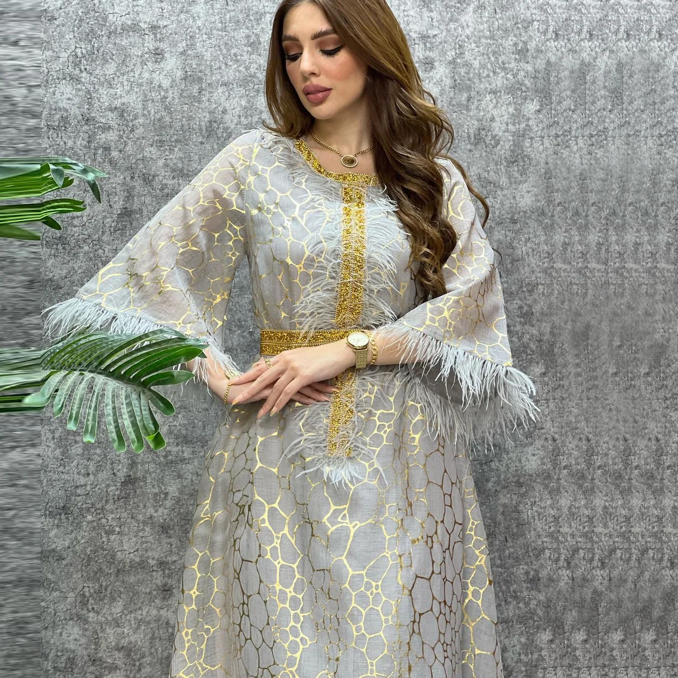Muslim Dress Dubai Dress Feather Design Sleeve Bronzing Hot Drilling Dress Robe Femme Musulmane Abayas for Women