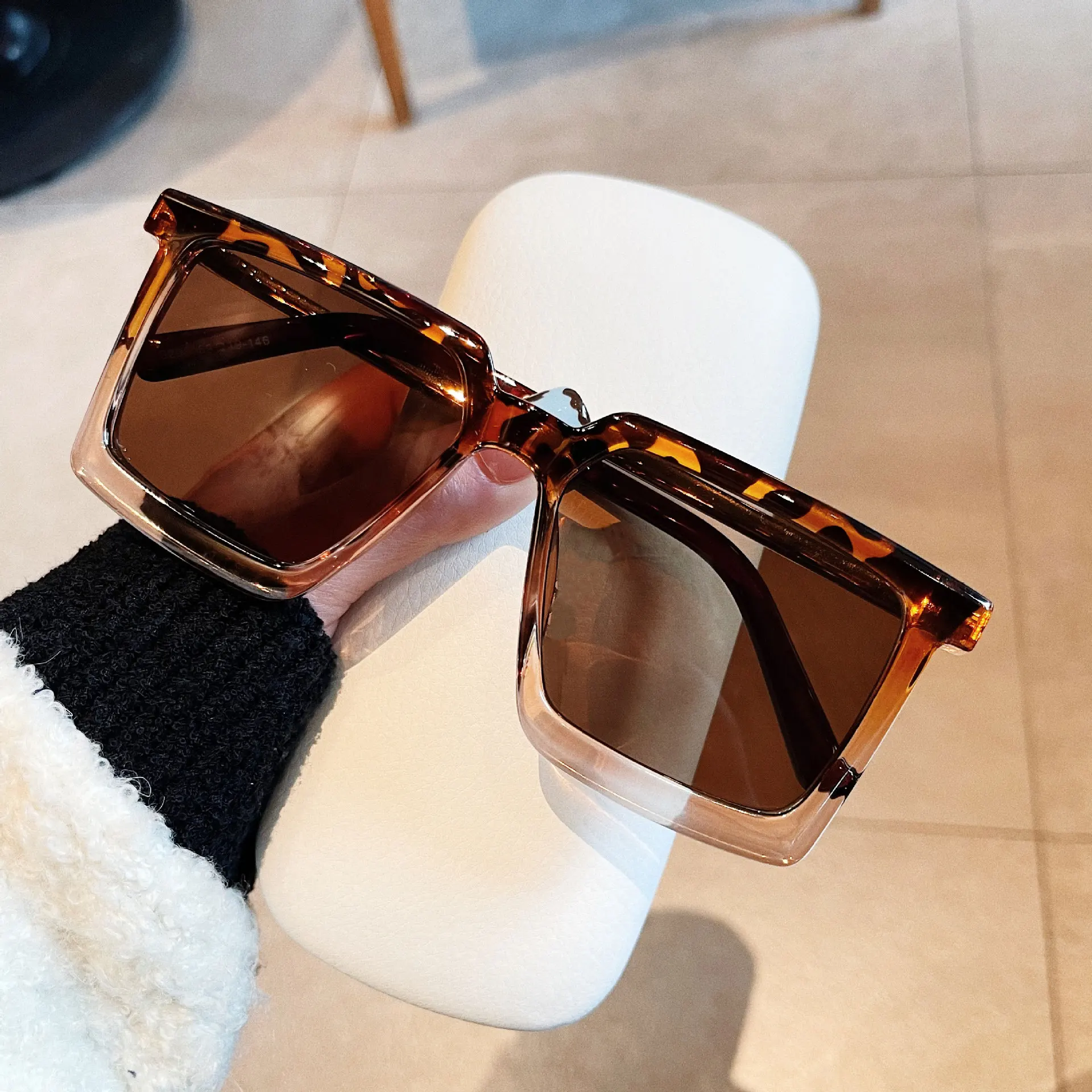 

Square large frame sunglasses men's and women's fashion designers luxury brand metal tortoise shell UV400 protection