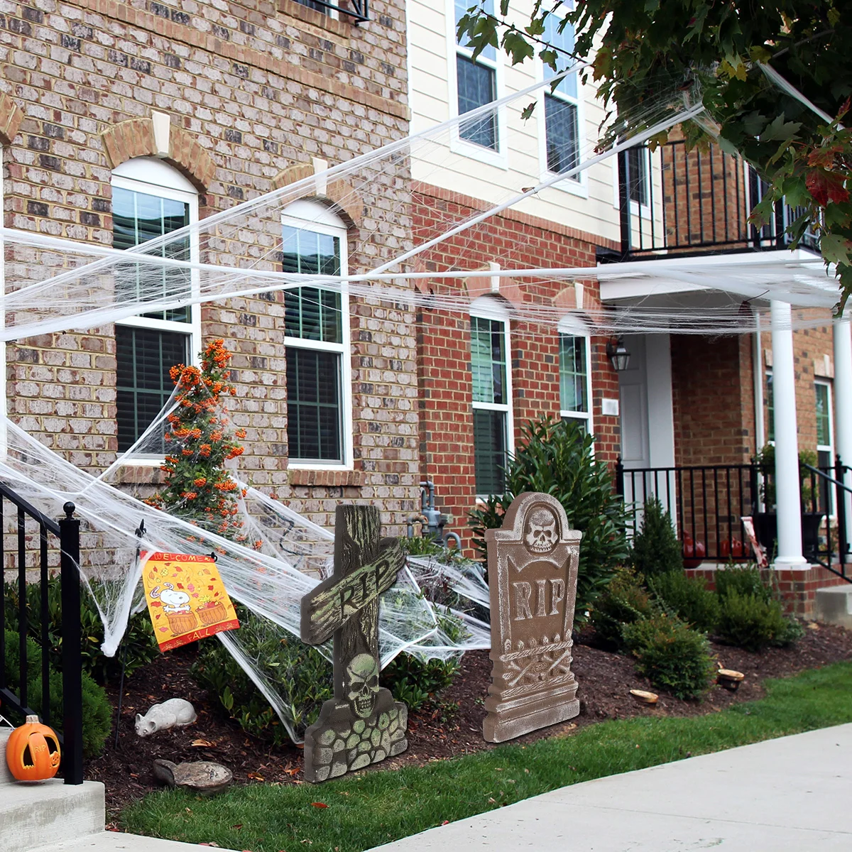 

2 Decor Garden Party Supplies Haunted House Props