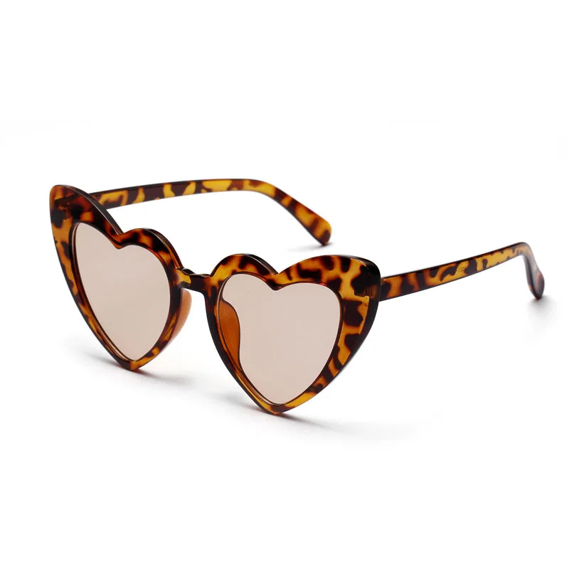 

2022 New Fashion Women love Sunglasses Vintage Shaped Pink lens Sun Glasses New Ladies Retro heart Sunglass UV400