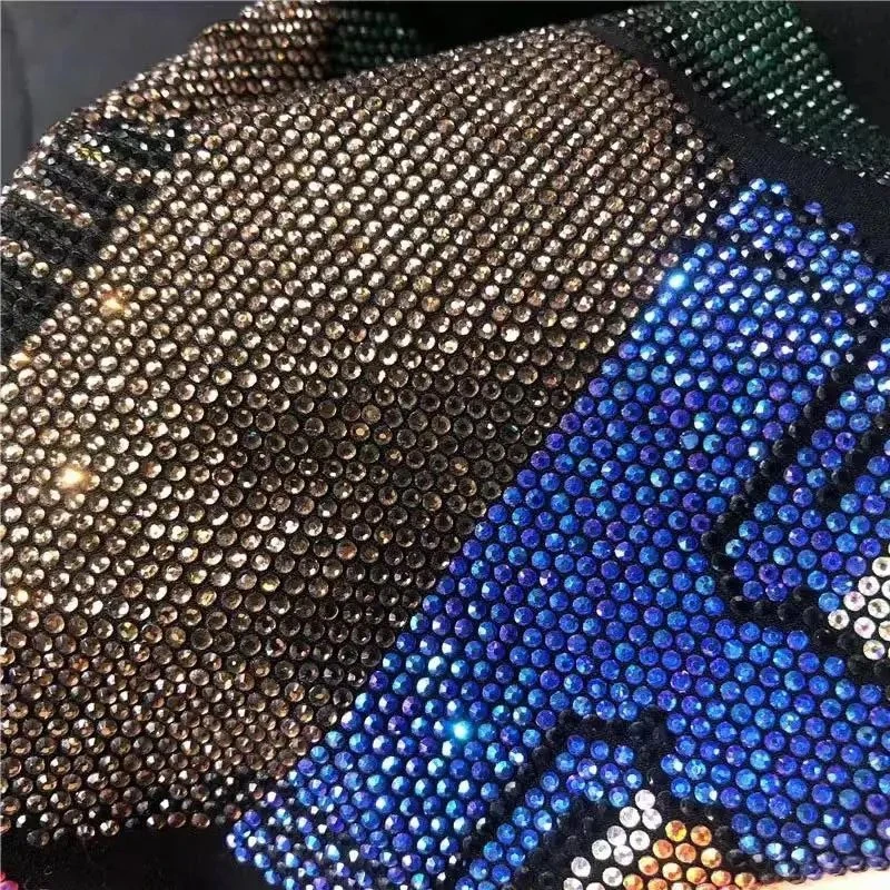 Мужская футболка с коротким рукавом круглым вырезом и рисунком медведя |