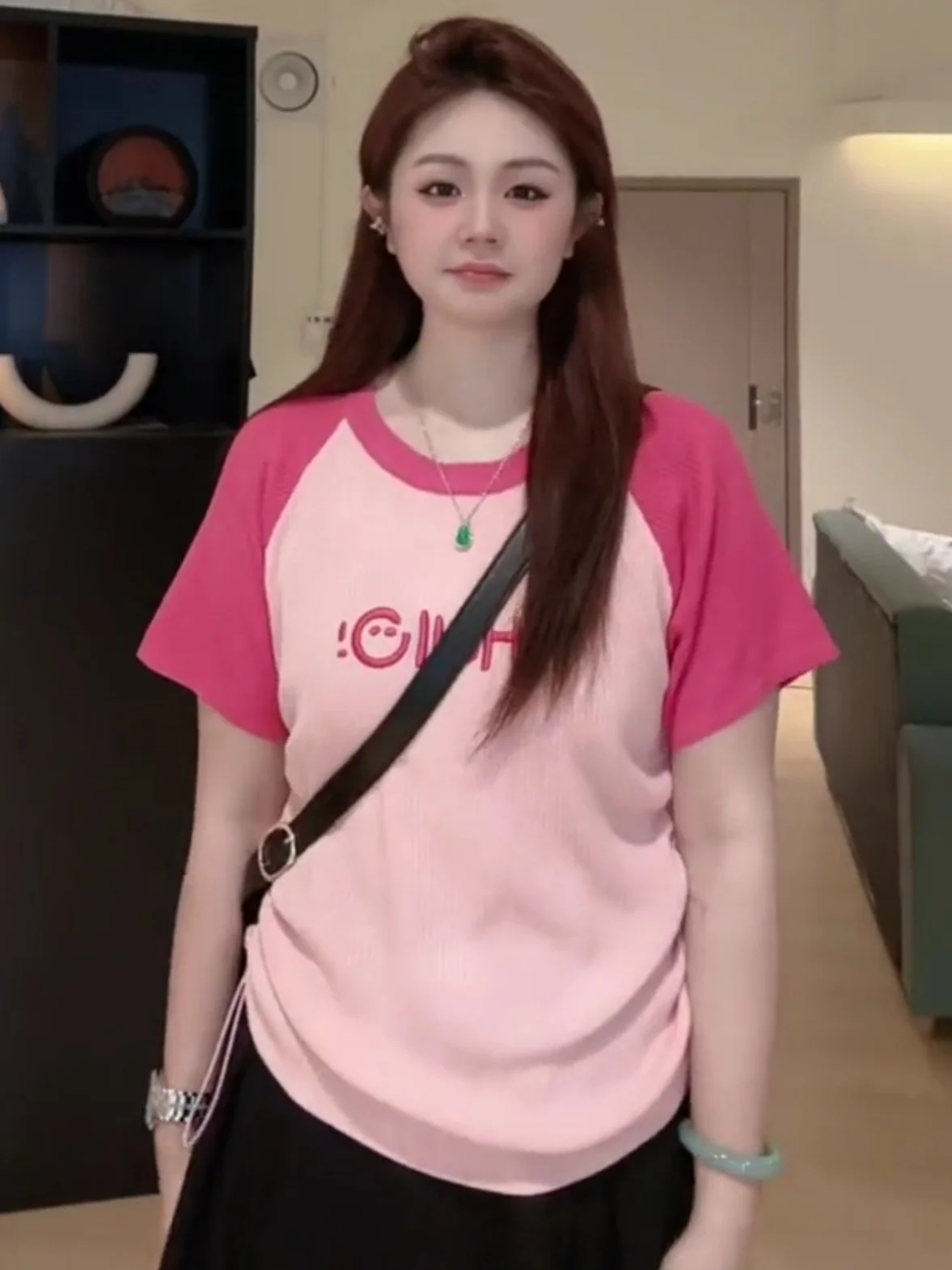 Женская футболка с коротким рукавом и кулиской в американском стиле |