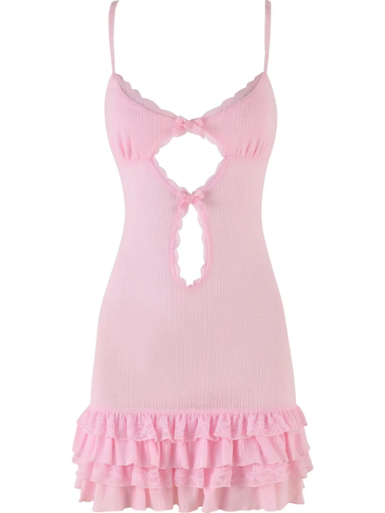 Женское трикотажное платье с оборками розовое вечернее на тонких бретельках