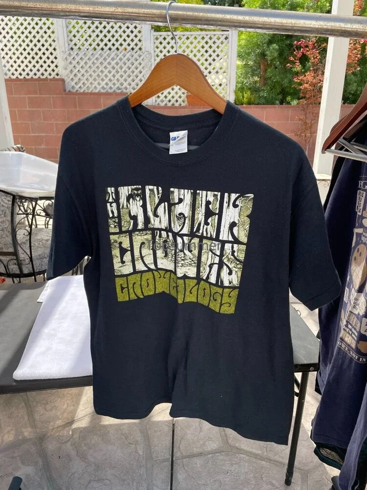 Футболка кровеологическая рок-группы с черными коронами, большой размер # S5