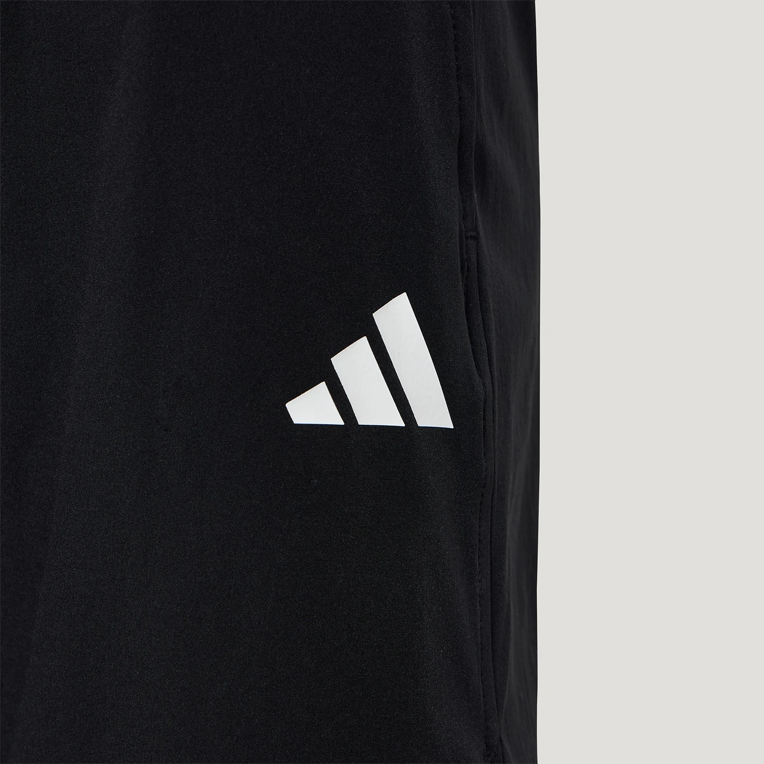 Фото Оригинальные летние детские простые повседневные шорты Adidas для активного отдыха KY8361 №3