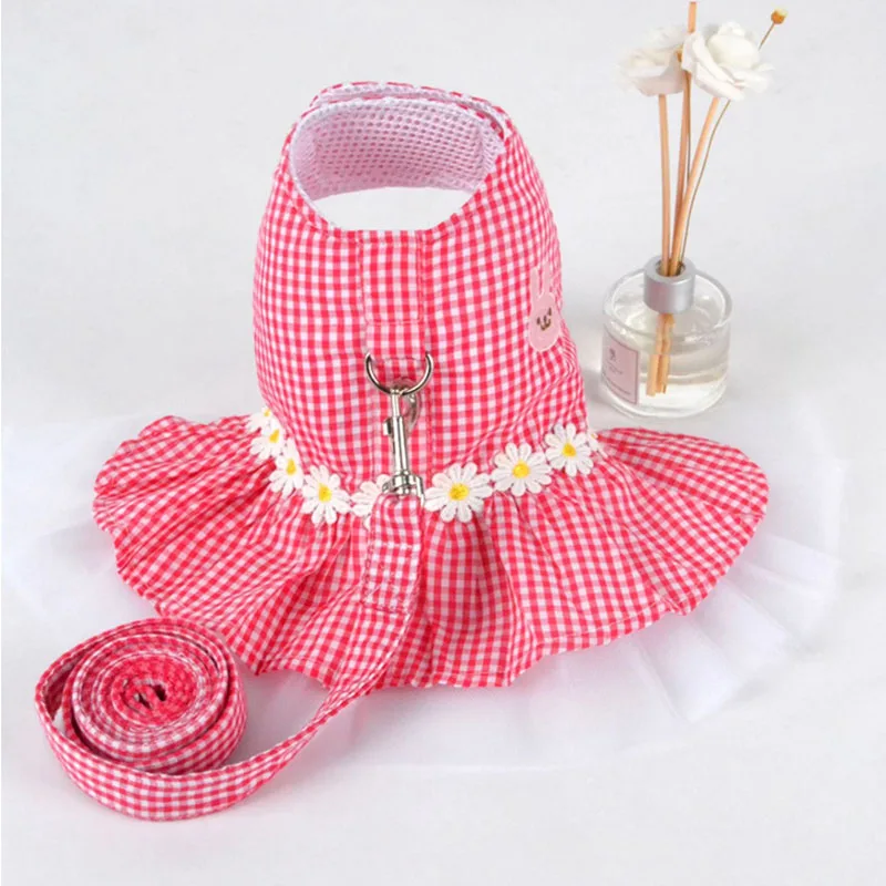 

Thin Cotton Plaid Dog Dress Harness With Leash Pet Skirt Dog Clothes Classic Daisy Girl Dog Clothes Dog Puppy Product Supplier