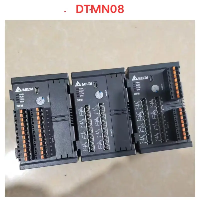 Подержанный контроллер температуры DTMN08 проверка работоспособности