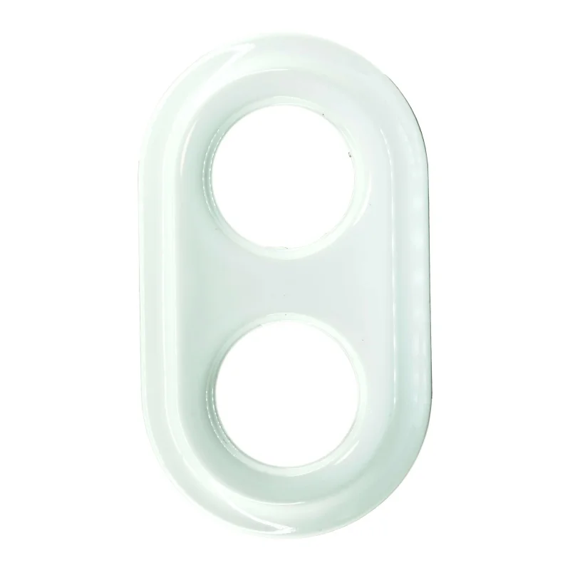 

Фарфоровая винтажная рамка для выключателей и розеток